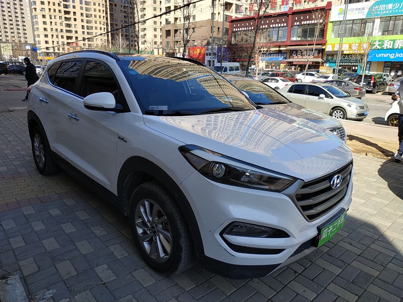 现代 途胜 2018款 1.6t 双离合两驱15周年特别版