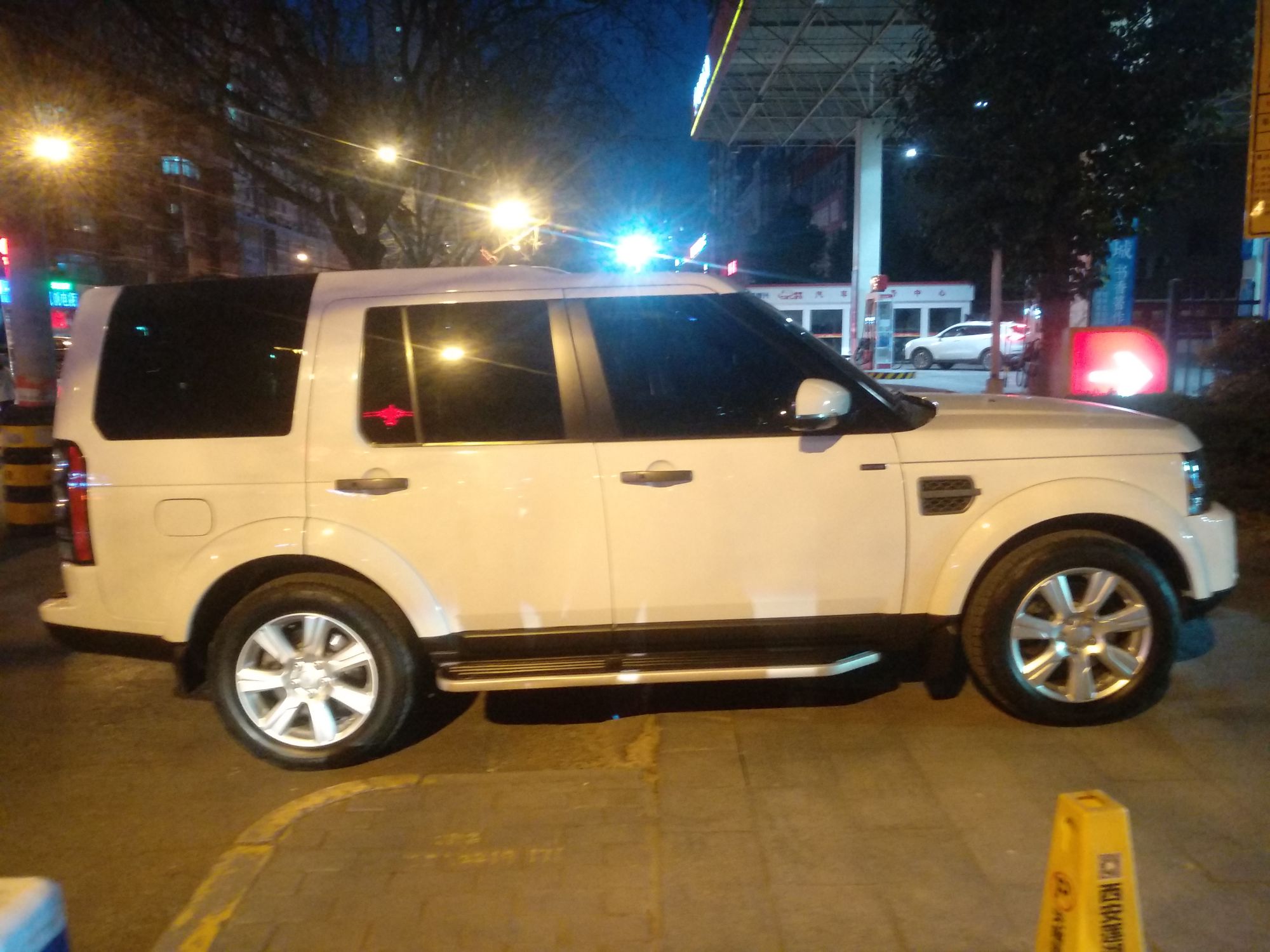 路虎2015款 发现4 hse 3.0t 7座