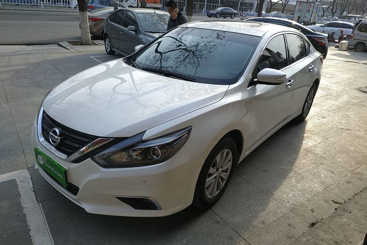 日产 天籁 2016款 改款 2.0l xl舒适版