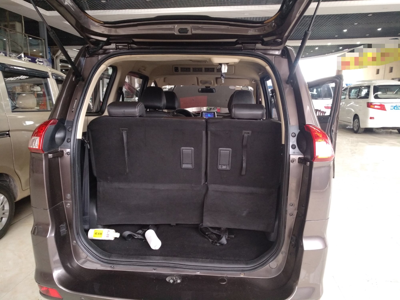 东风风光330 2018款 1.5l 330s 舒适型dk15
