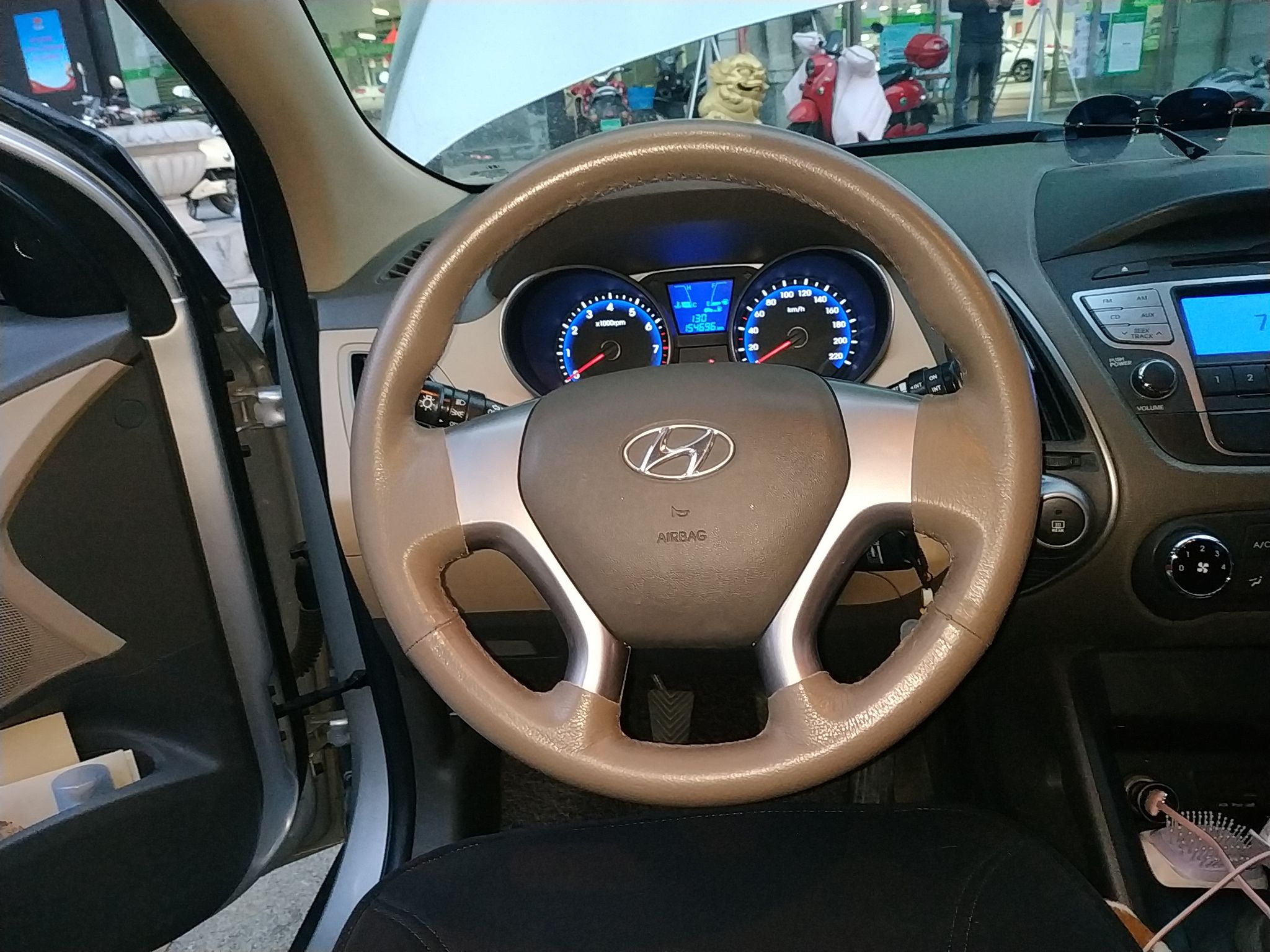 现代ix35 2012款 2.0l 手动两驱新锐版gl