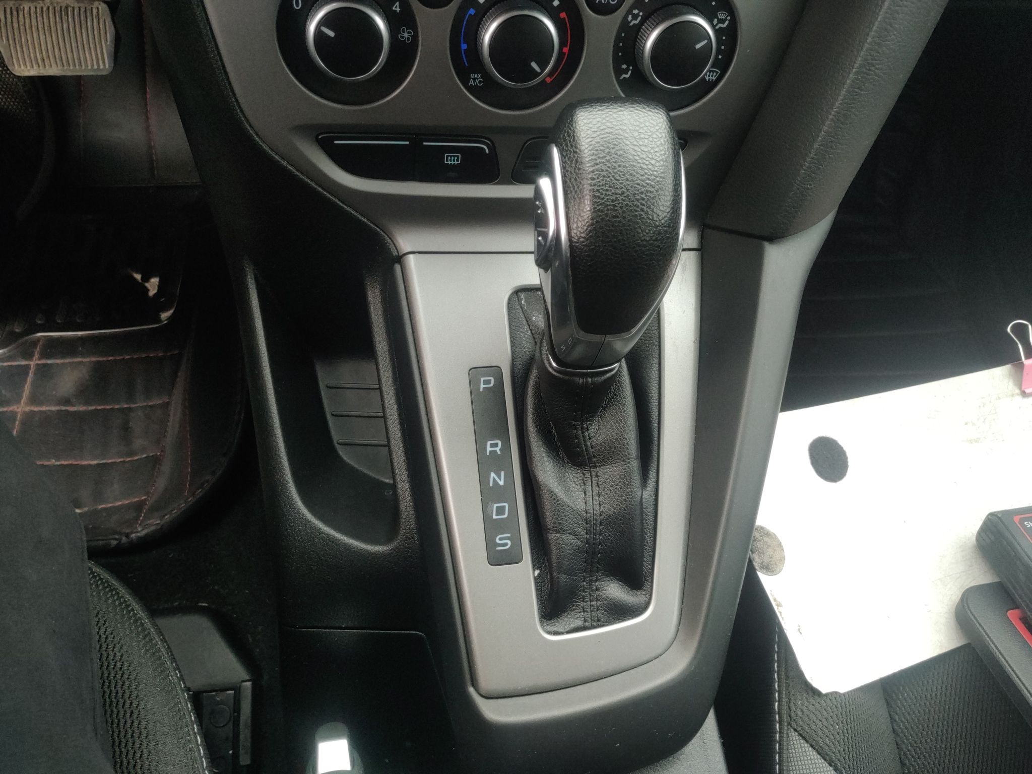 福特 福克斯 2012款 两厢 1.6l 自动舒适型