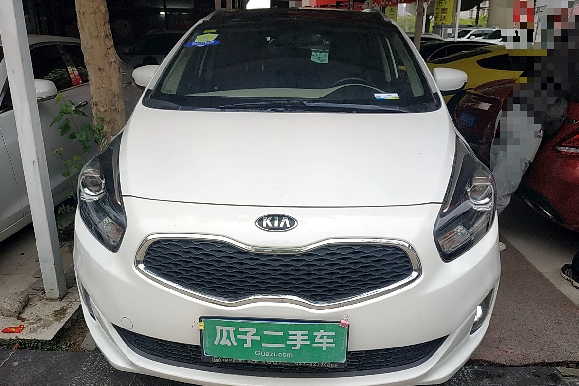 起亚 新佳乐 2013款 2.0l 7座自动标准版 国iv(进口)