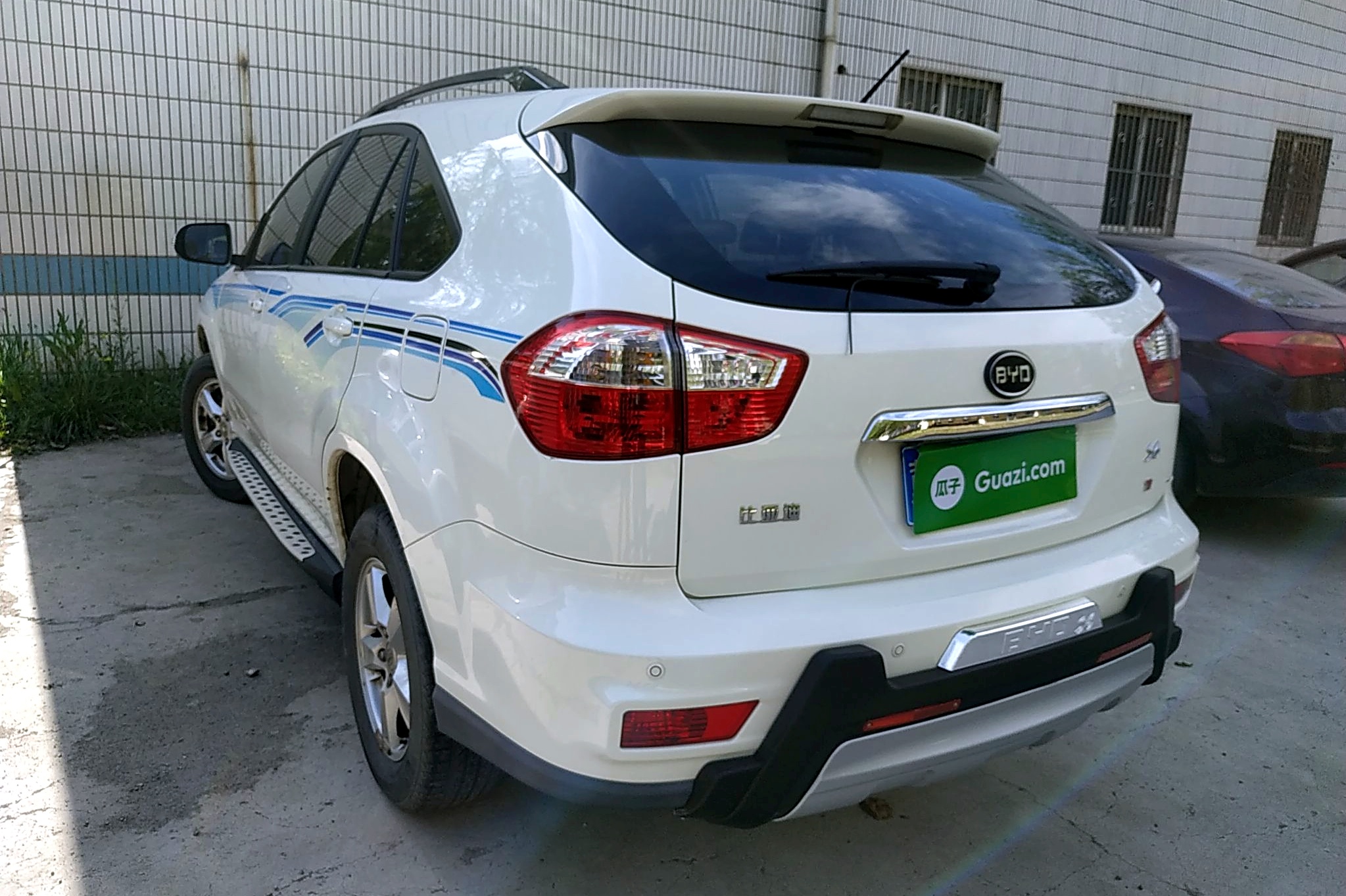 比亚迪s6 2014款 1.5ti 手动尊贵型 5座