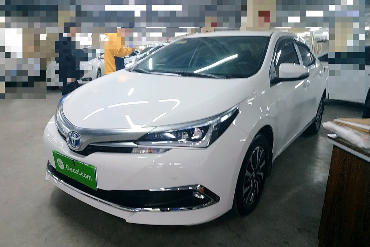 丰田 卡罗拉 2016款 双擎 1.8l cvt精英版