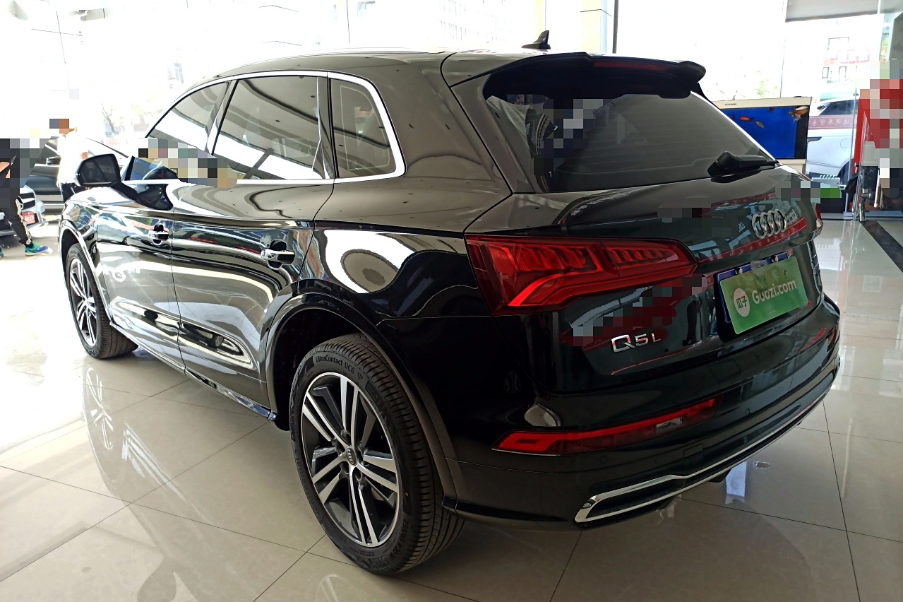 奥迪q5l 2020款 40 tfsi 荣享进取型