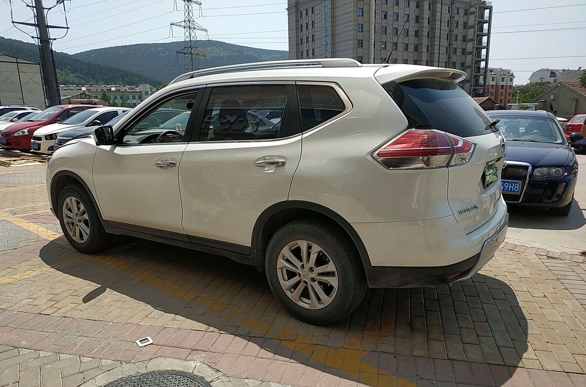 日产 奇骏 2014款 2.0l cvt舒适版 2wd