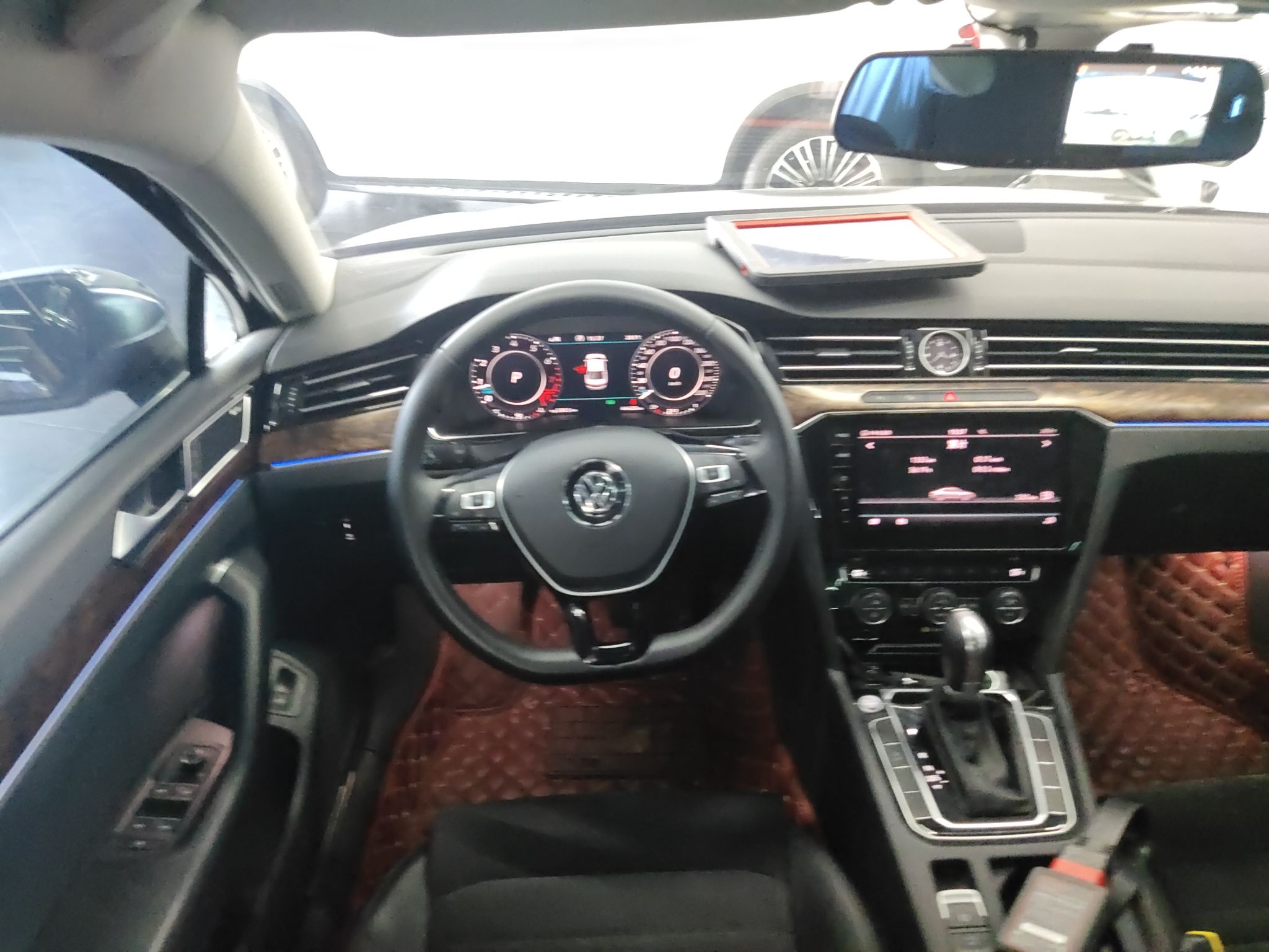 大众 迈腾 2018款 330tsi dsg 尊贵型 车辆图片