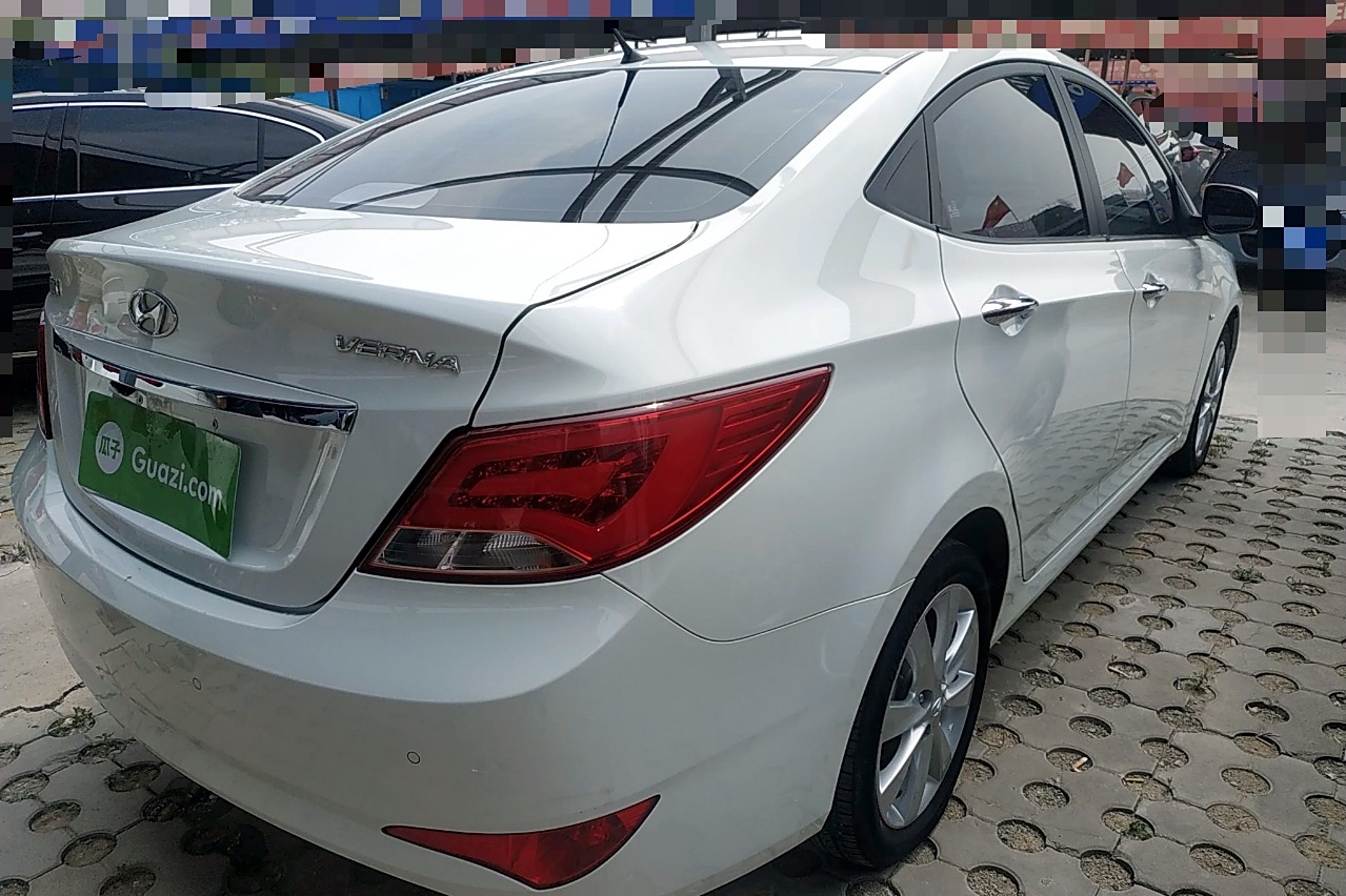 现代 瑞纳 2014款 1.4l 手动顶级型top