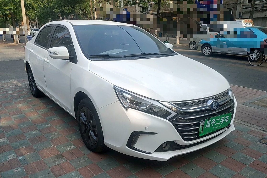比亚迪 秦 2018款 1.5t 智联精英型
