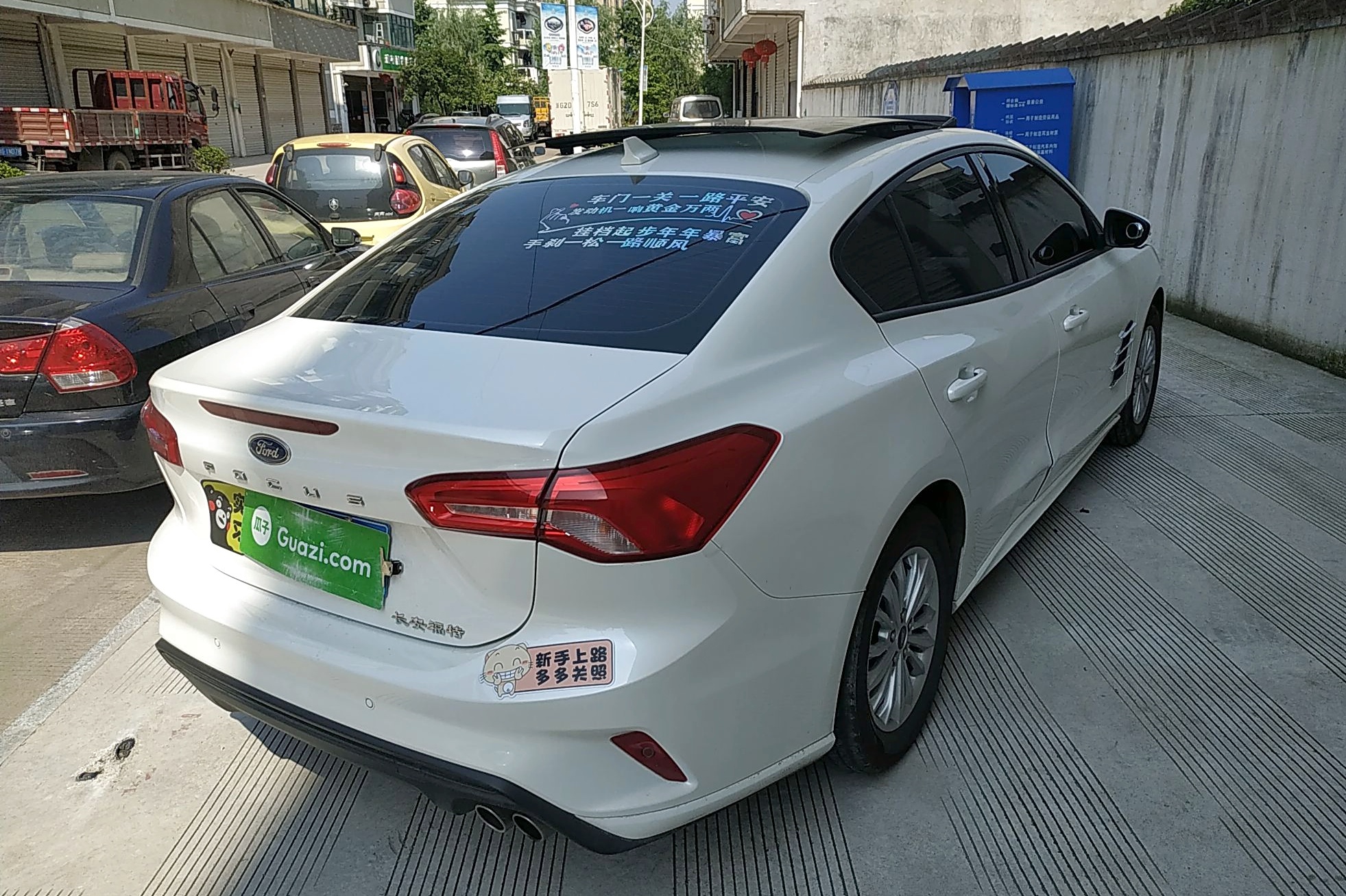 福特 福克斯 2020款 三厢 1.5l 自动锋跃型 车辆图片