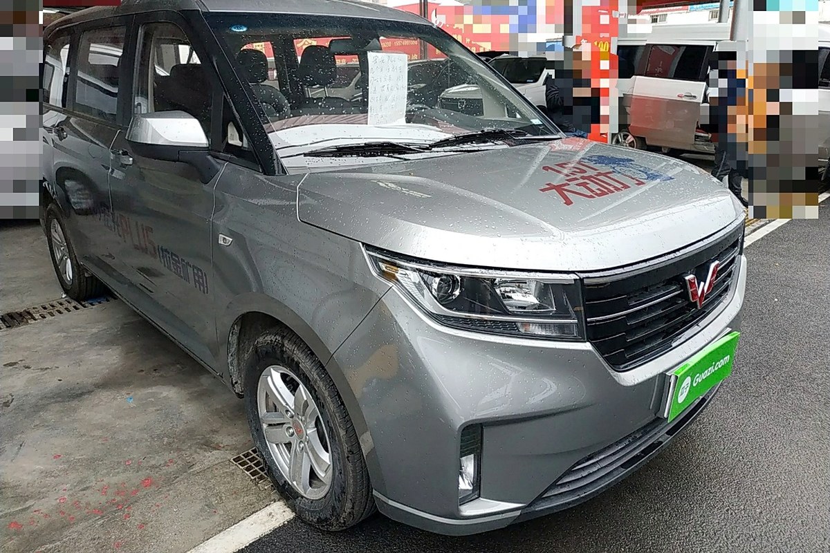 五菱宏光plus2019款,五菱宏光plus2020新款 五菱宏光plus 2019款 1.5t 手动豪华型 7座