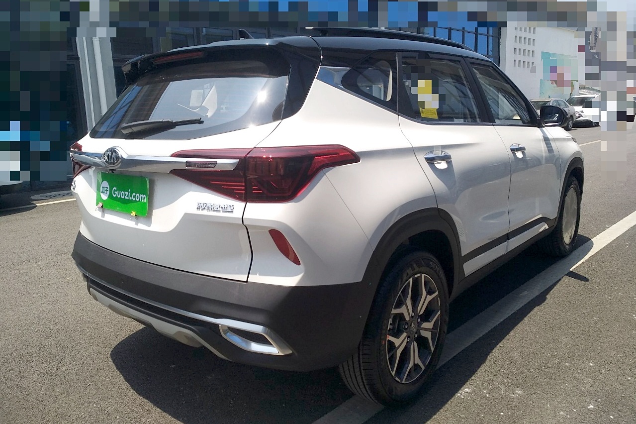 起亚kx3傲跑 2020款 1.5l cvt潮流版