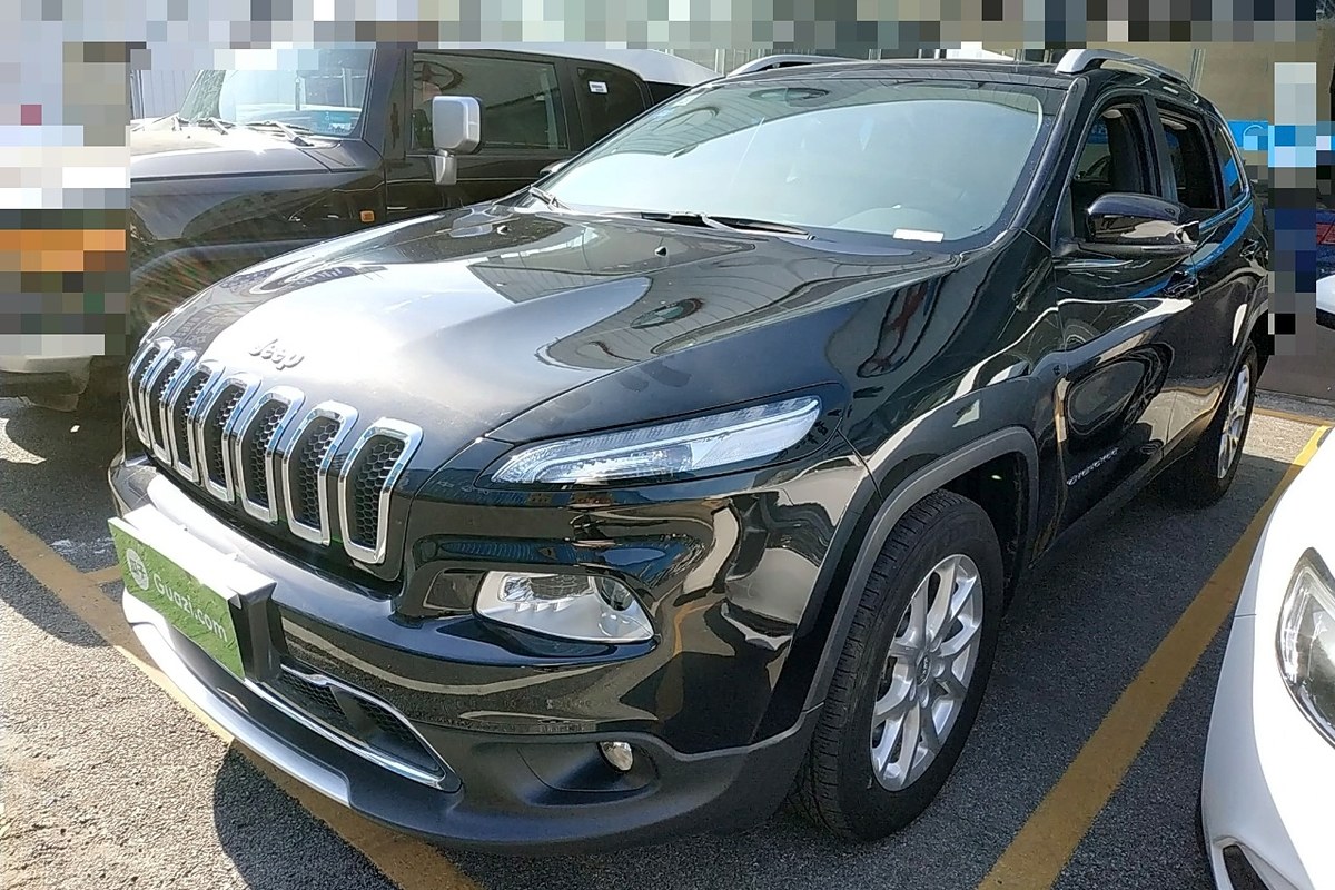 jeep自由光2017款,jeep自由光2020款 jeep 自由光 2017款 2.4l 领先版