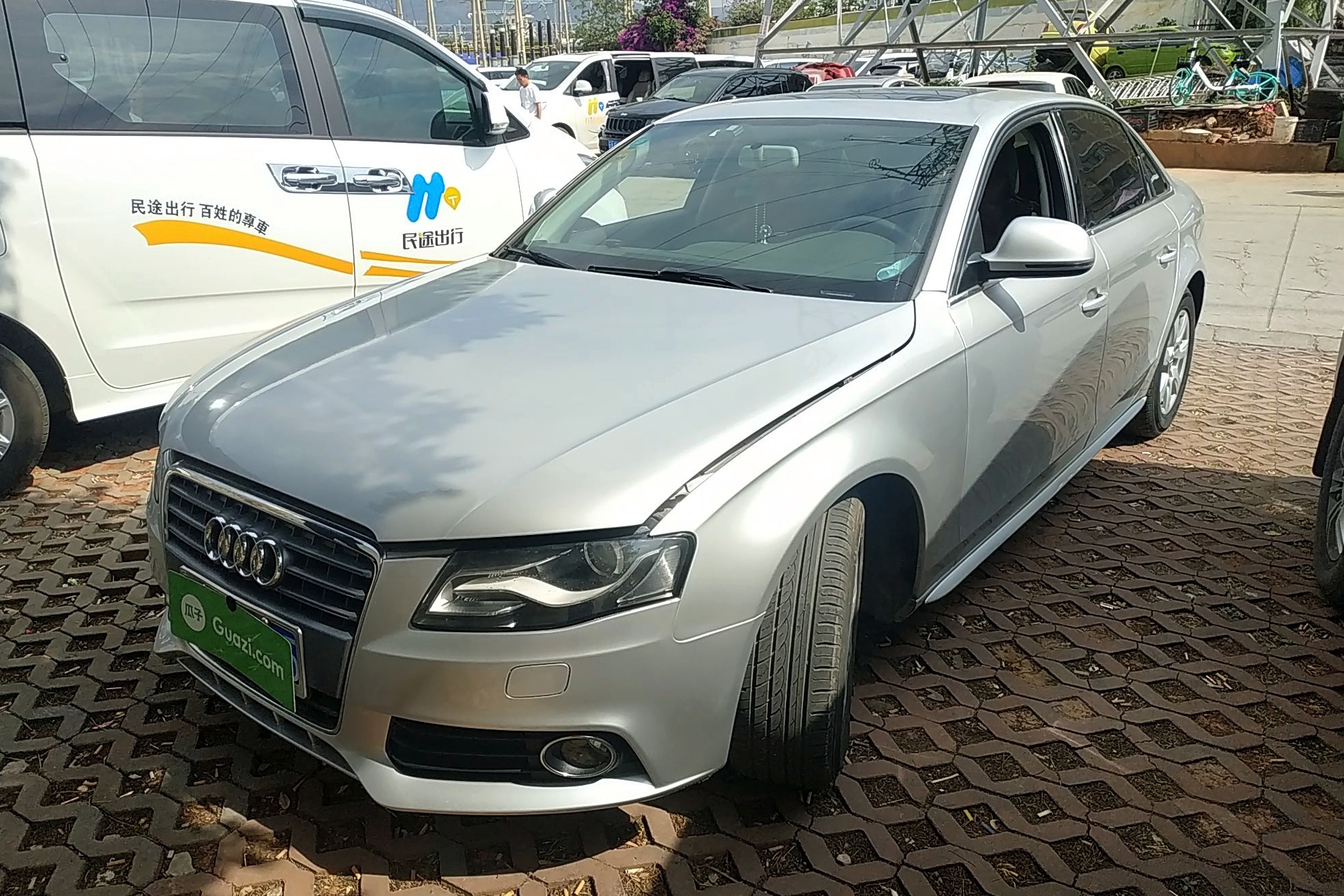 奥迪a4l 2010款 2.0 tfsi 舒适型 车辆图片