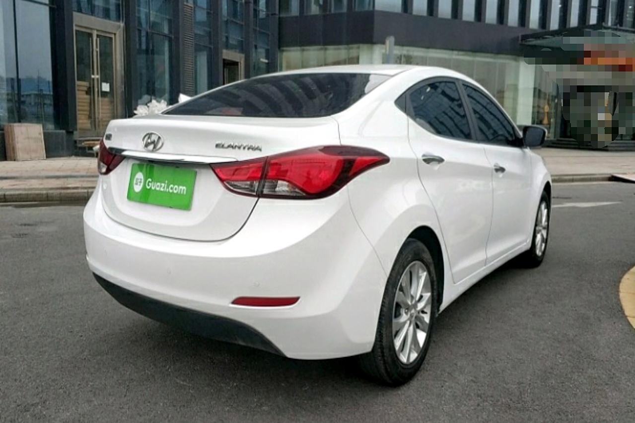现代 朗动 2016款 1.6l 自动尊贵型 车辆图片