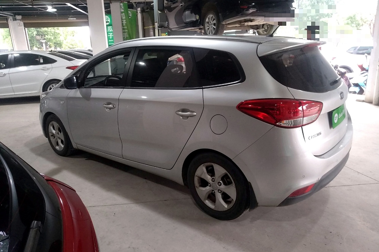 起亚 新佳乐 2013款 2.0l 7座自动舒适版 国iv(进口) 车辆图片