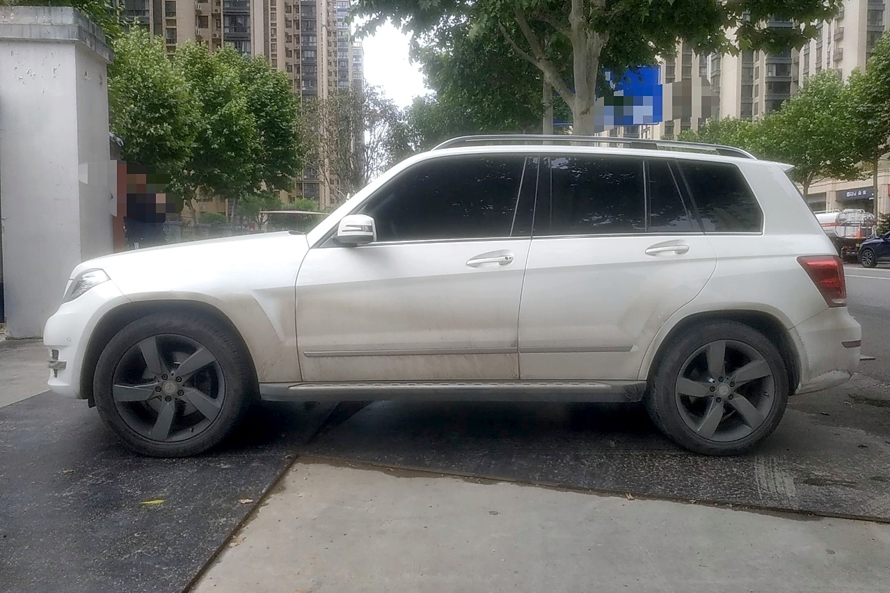 奔驰glk级 2013款 改款 glk 300 4matic 时尚型