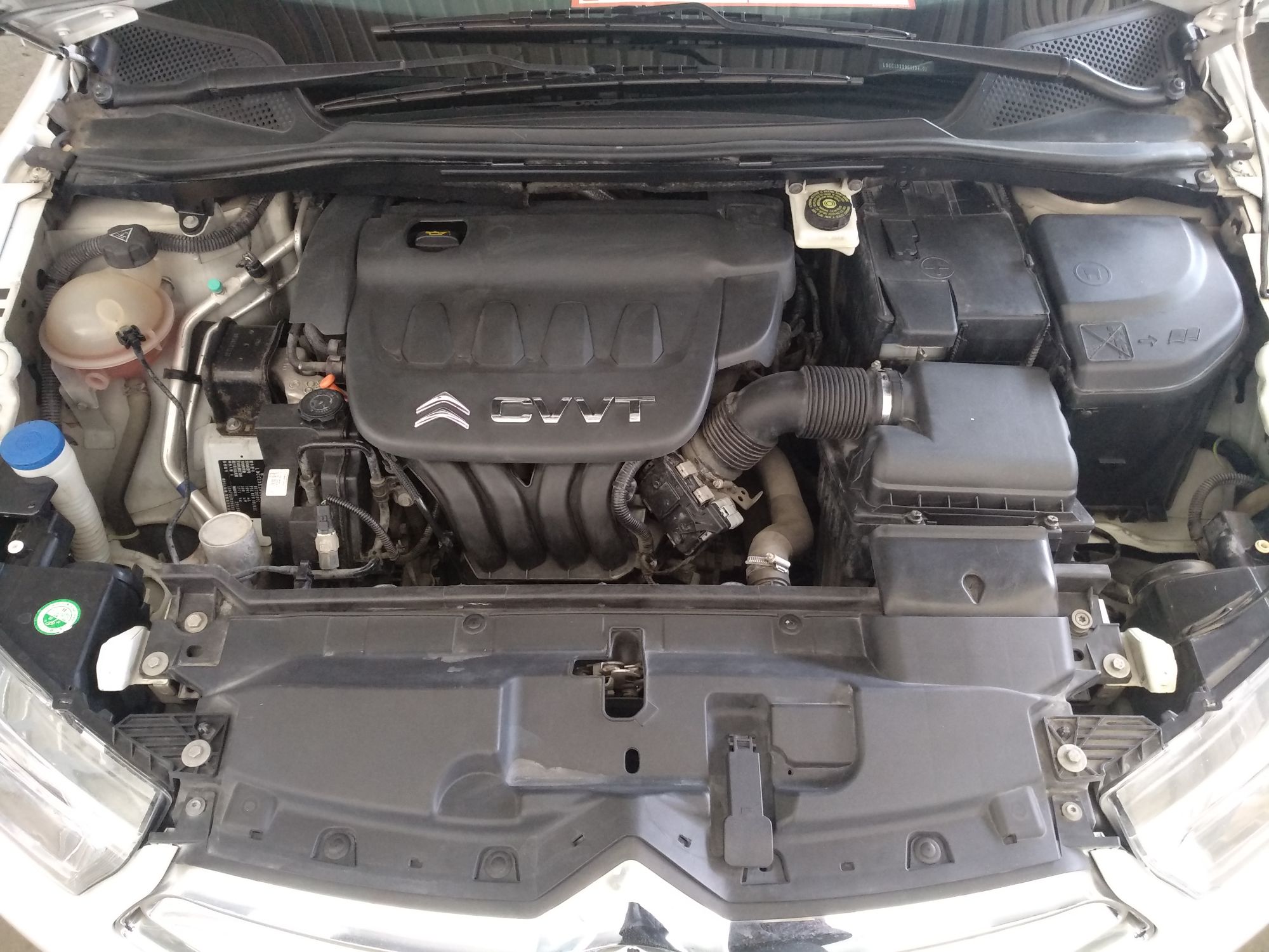 雪铁龙 世嘉 2012款 三厢 2.0l 手动品悦型 车辆图片