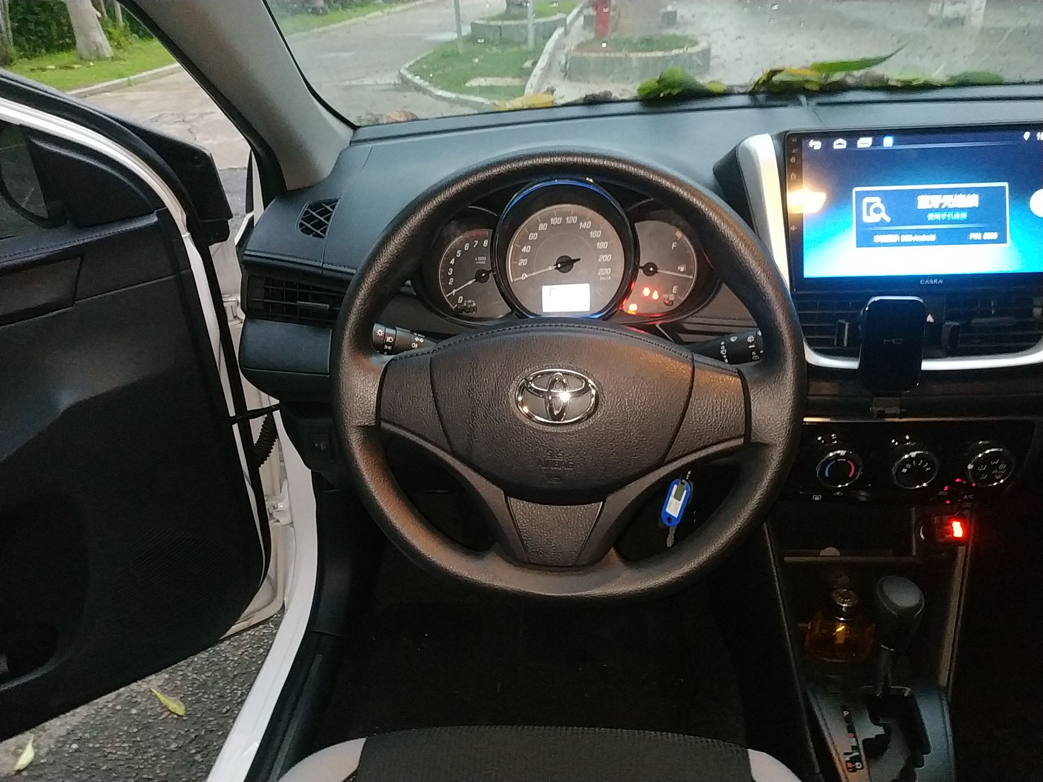 丰田yaris l 致炫 致炫x1.5lcvt领先版 车辆图片