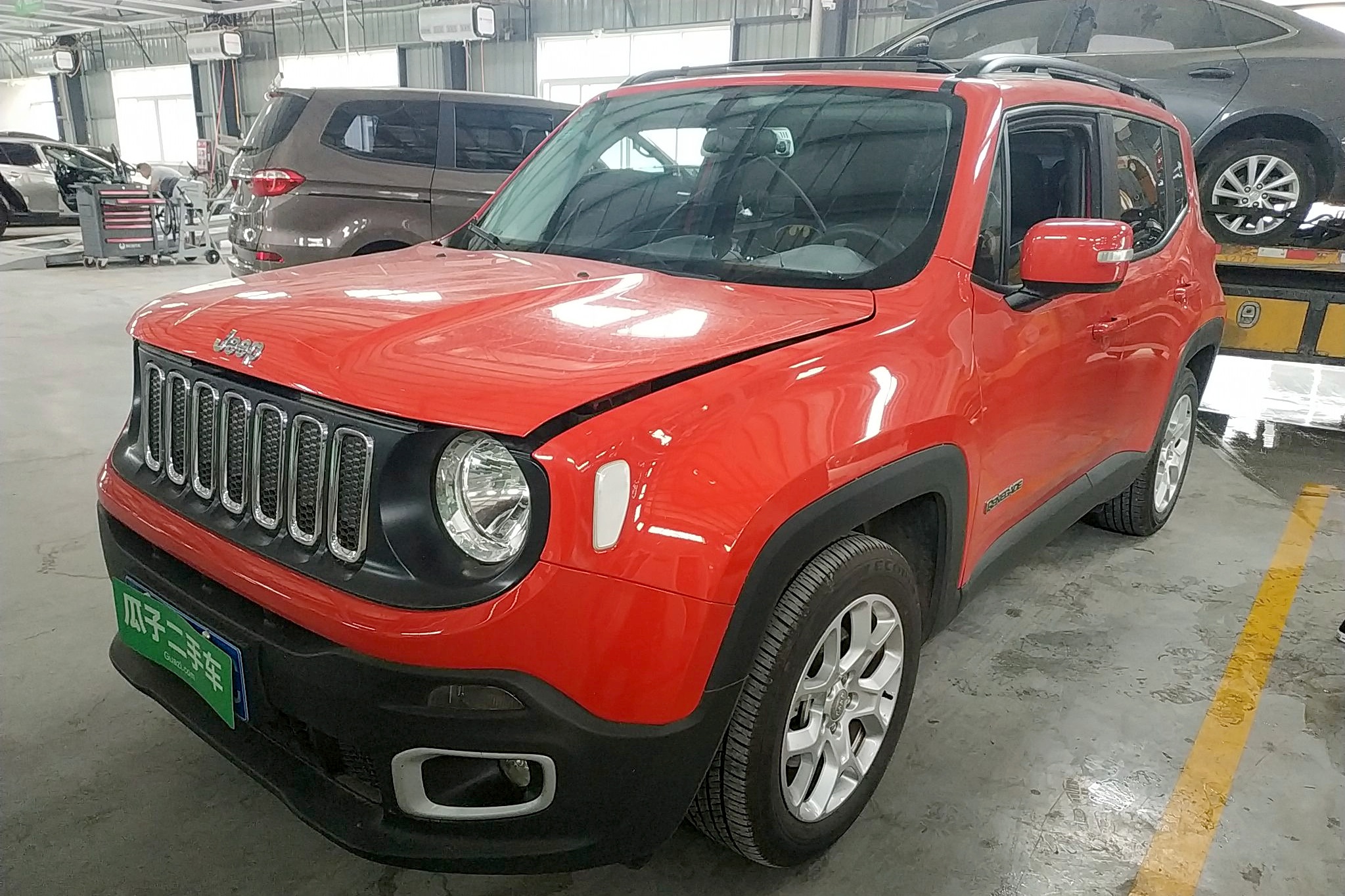 jeep 自由侠 2018款 互联大屏版 180t 自动高能版