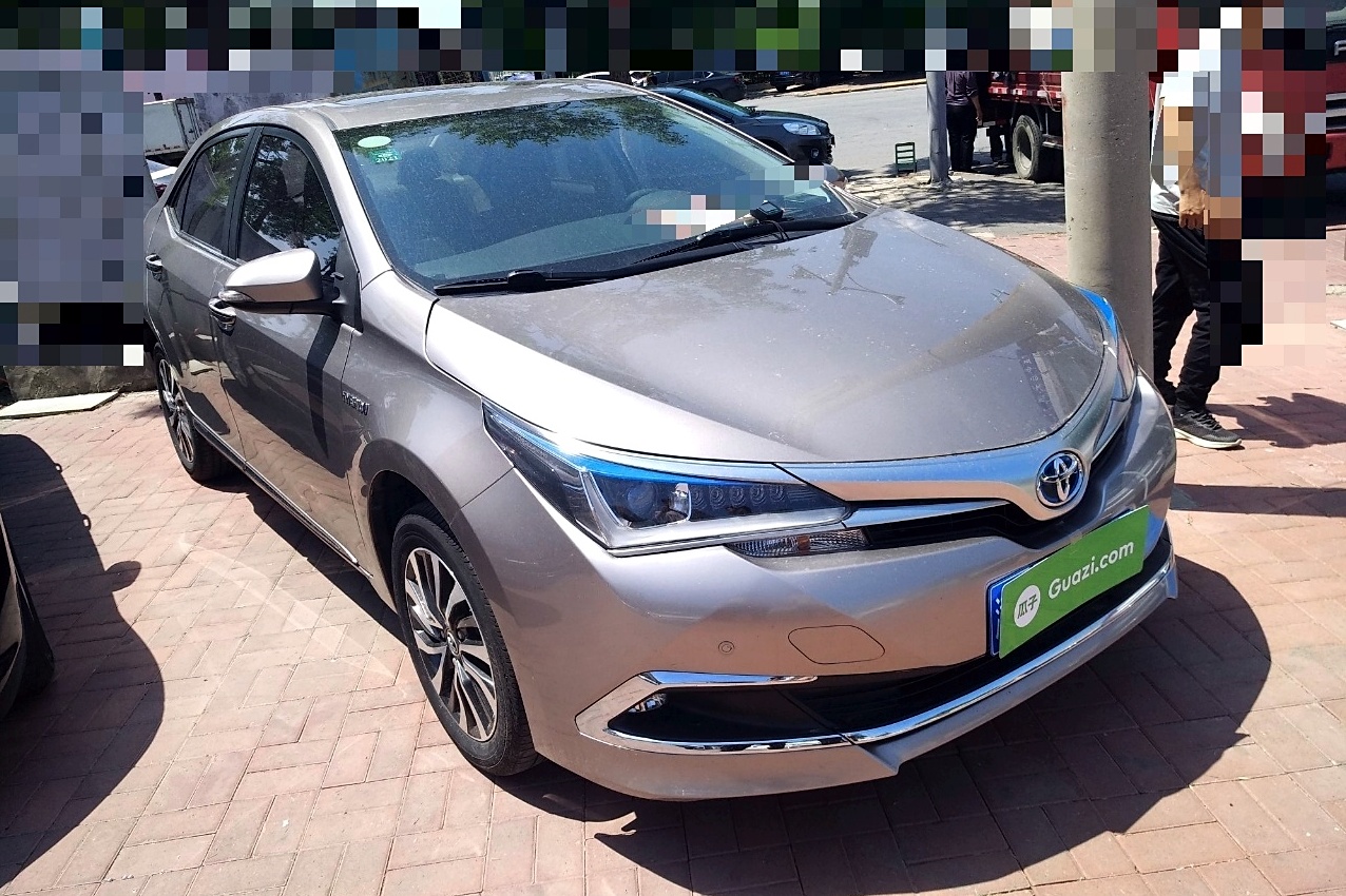丰田 卡罗拉 2016款 双擎 1.8l cvt精英版