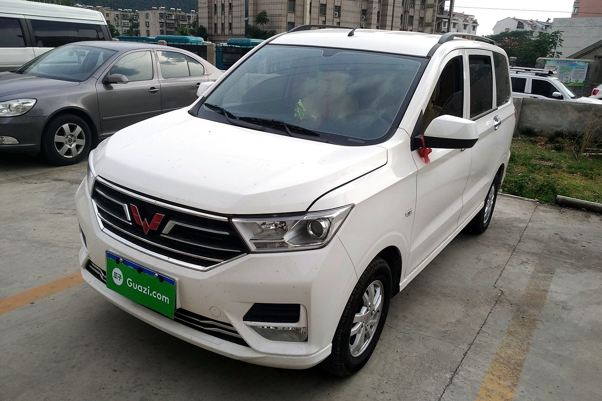 五菱宏光 2019款 1.5l s标准型国vi lar 车辆图片