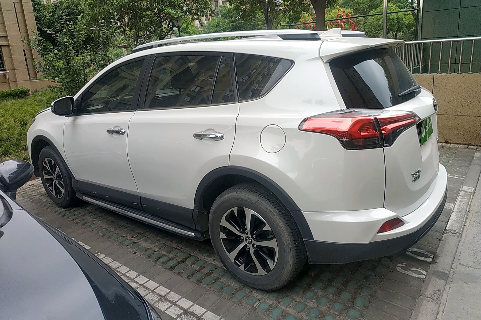 丰田rav4 2016款 2.0l cvt两驱风尚版 国v
