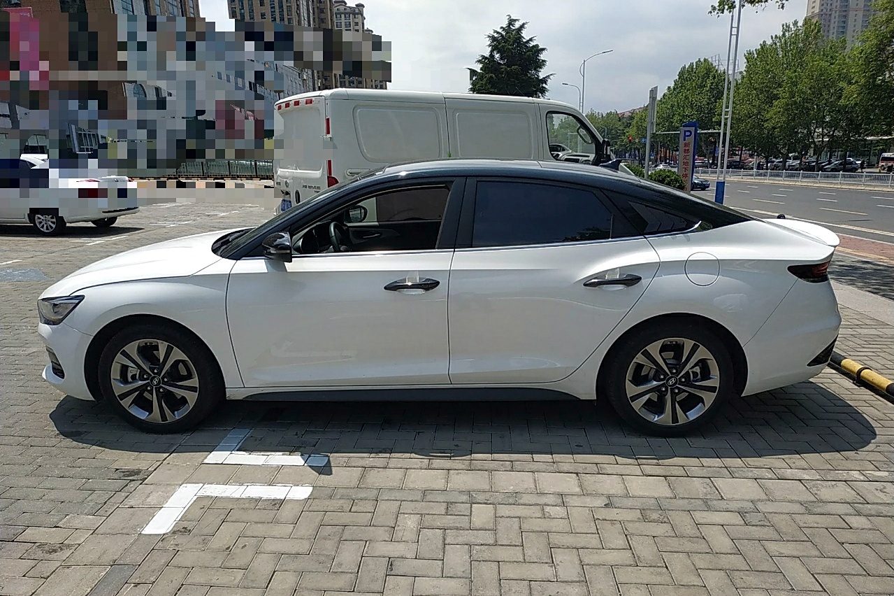 现代 菲斯塔 2019款 280tgdi 运动版 国v