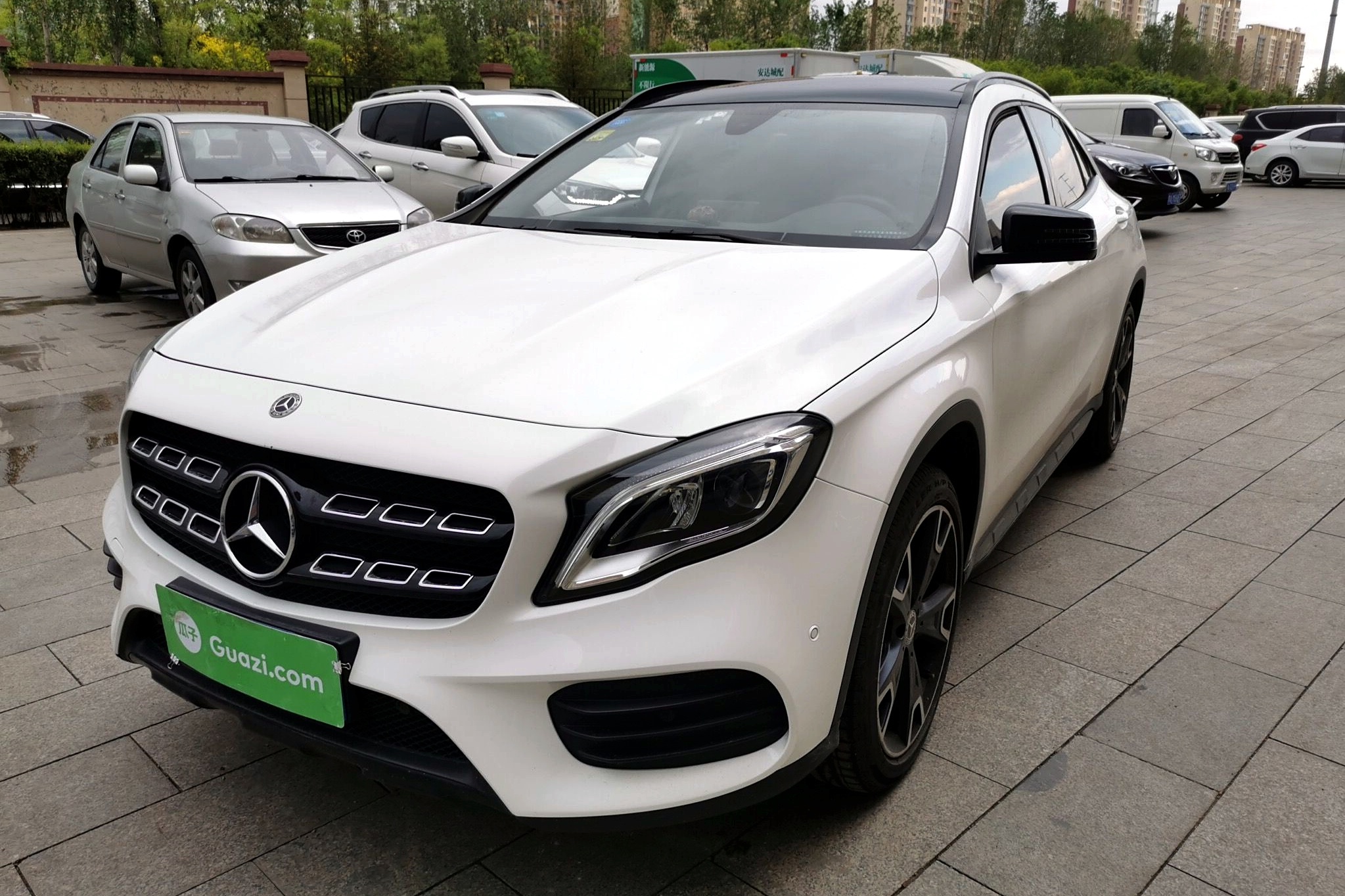 奔驰gla级 2018款 gla 220 4matic 运动型