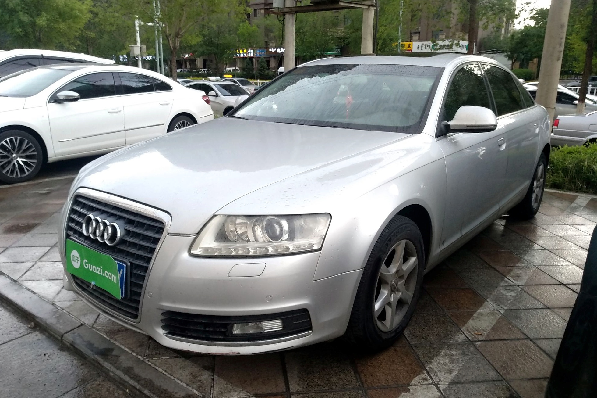 奥迪a6l 2009款 2.0 tfsi 自动标准型