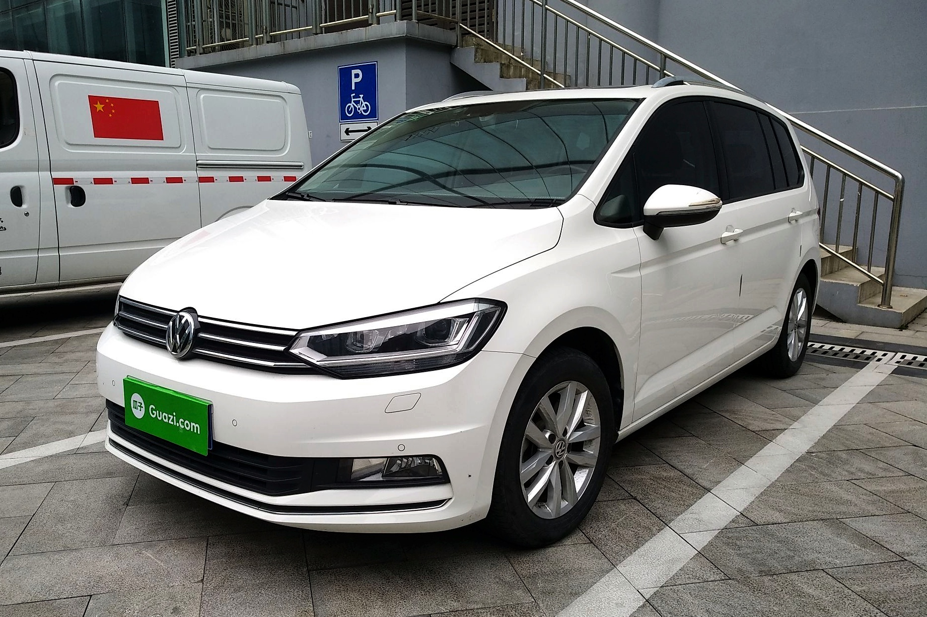 上海大众 2016款 途安l 280tsi 自动舒雅版二手车