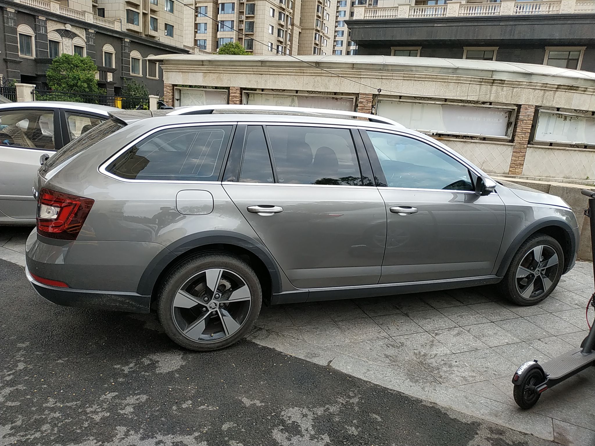 斯柯达 明锐 2018款 旅行车 tsi280 dsg旗舰版