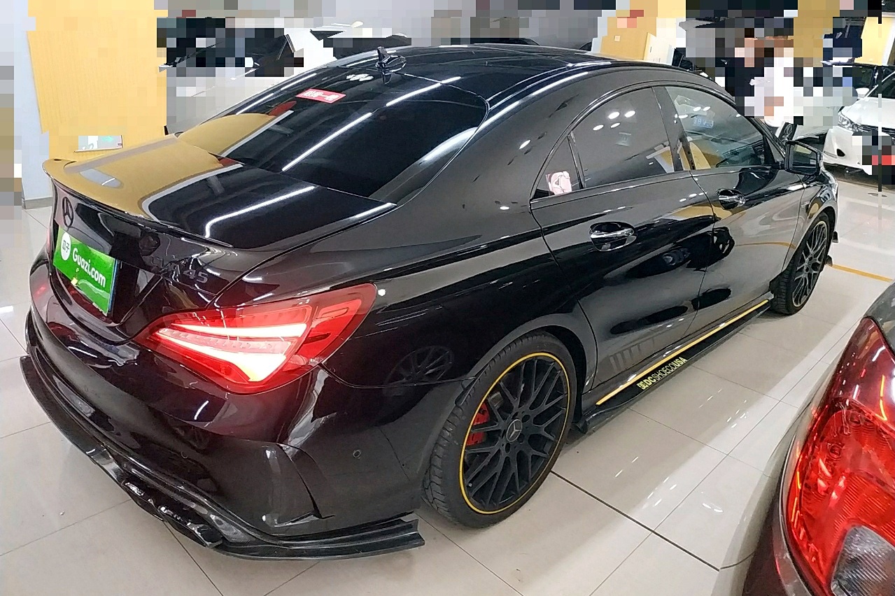 奔驰cla级amg 2017款 amg cla 45 4matic 暗夜雷霆限量版