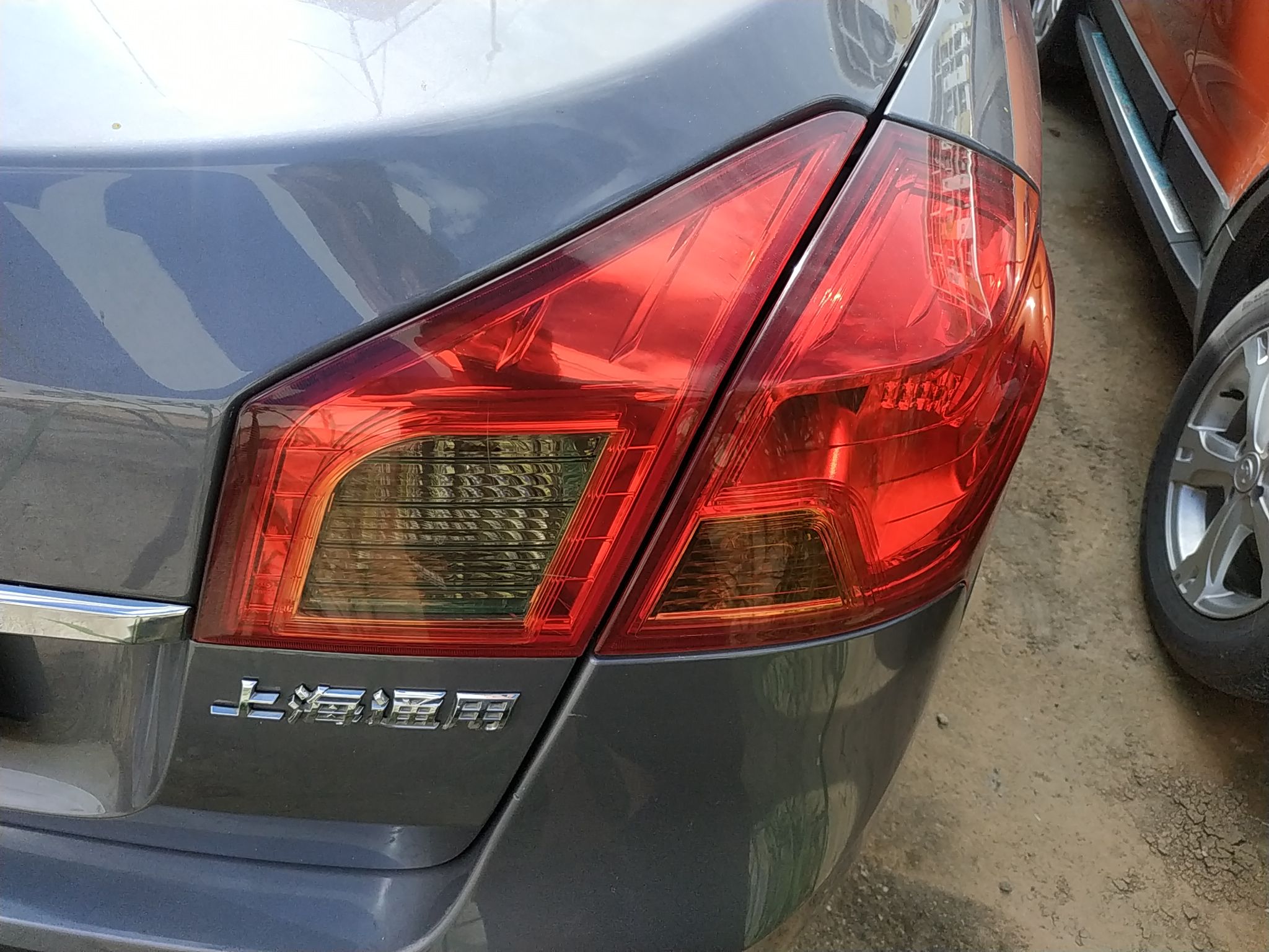 2013款别克凯越后雾灯,2013款别克凯越手动挡 别克 凯越 2013款 1.5l 手动经典型