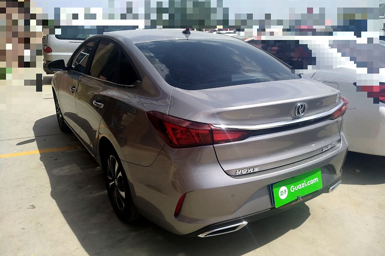 长安 逸动 2020款 plus 1.6l gdi 手动豪华型