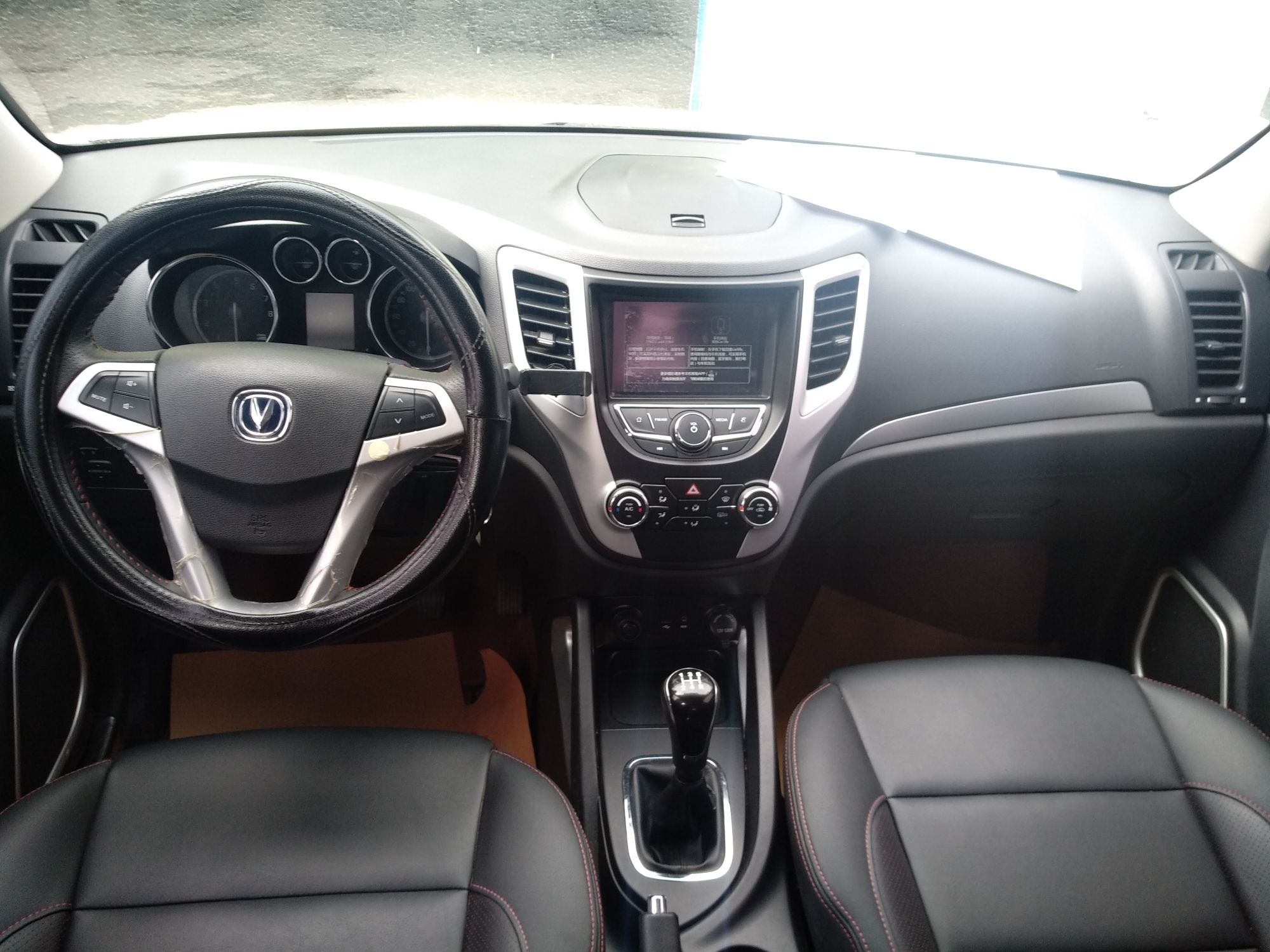 长安cs35 2016款 1.6l 手动豪华型 国v