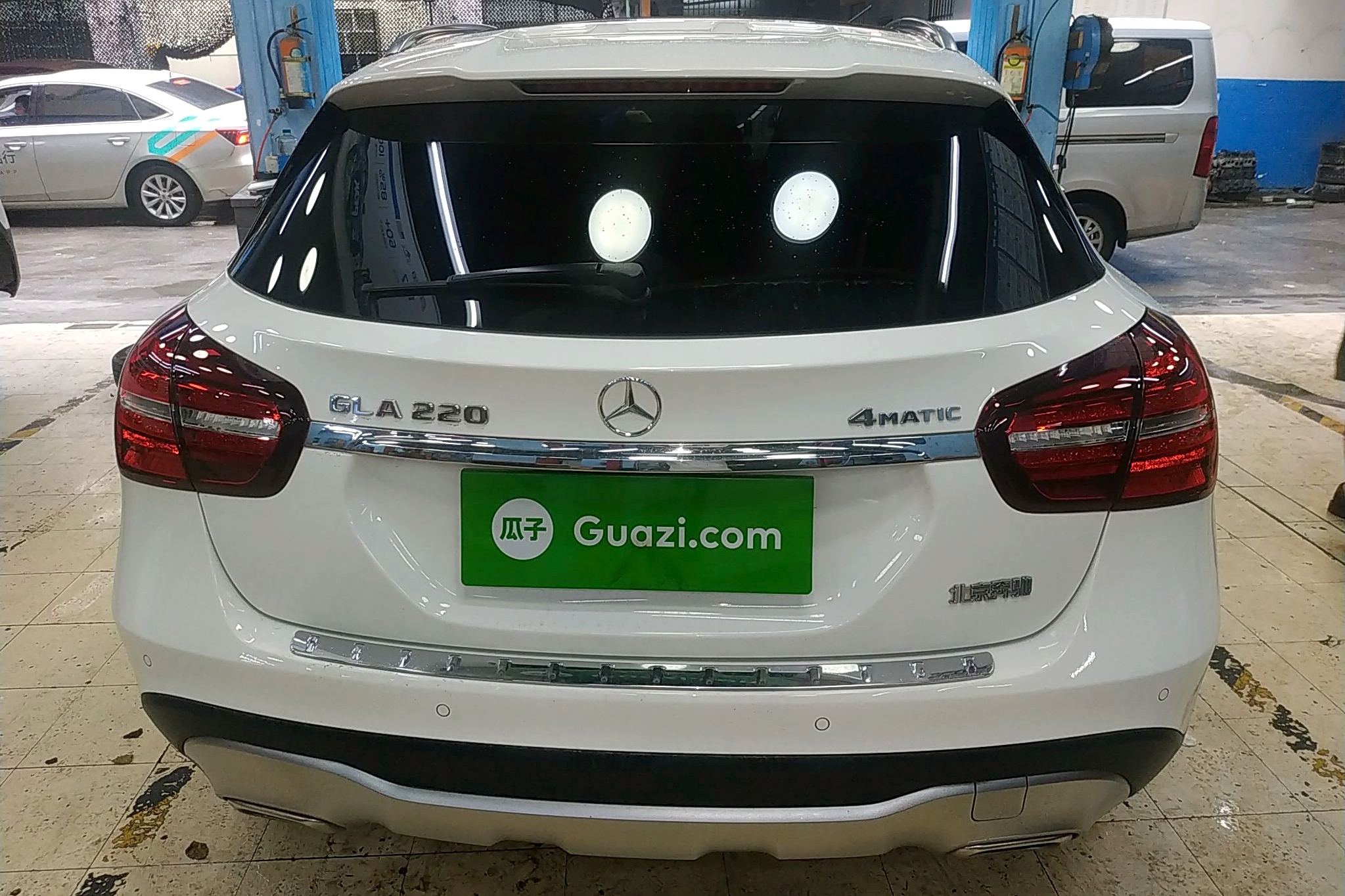 奔驰gla级 2017款 gla 220 4matic 时尚型