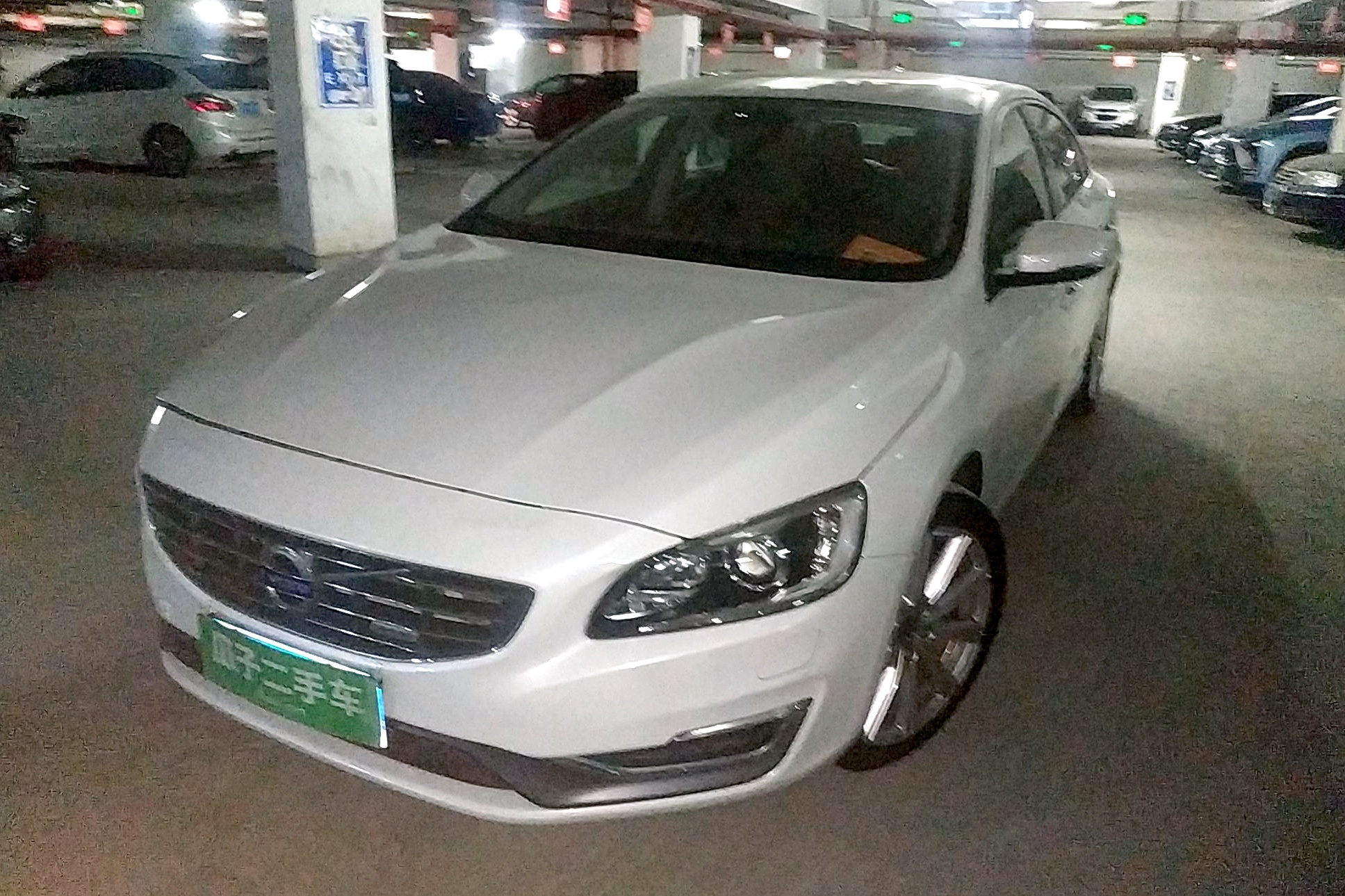 沃尔沃s60l新能源 2015款 e驱混动 t6智驭版