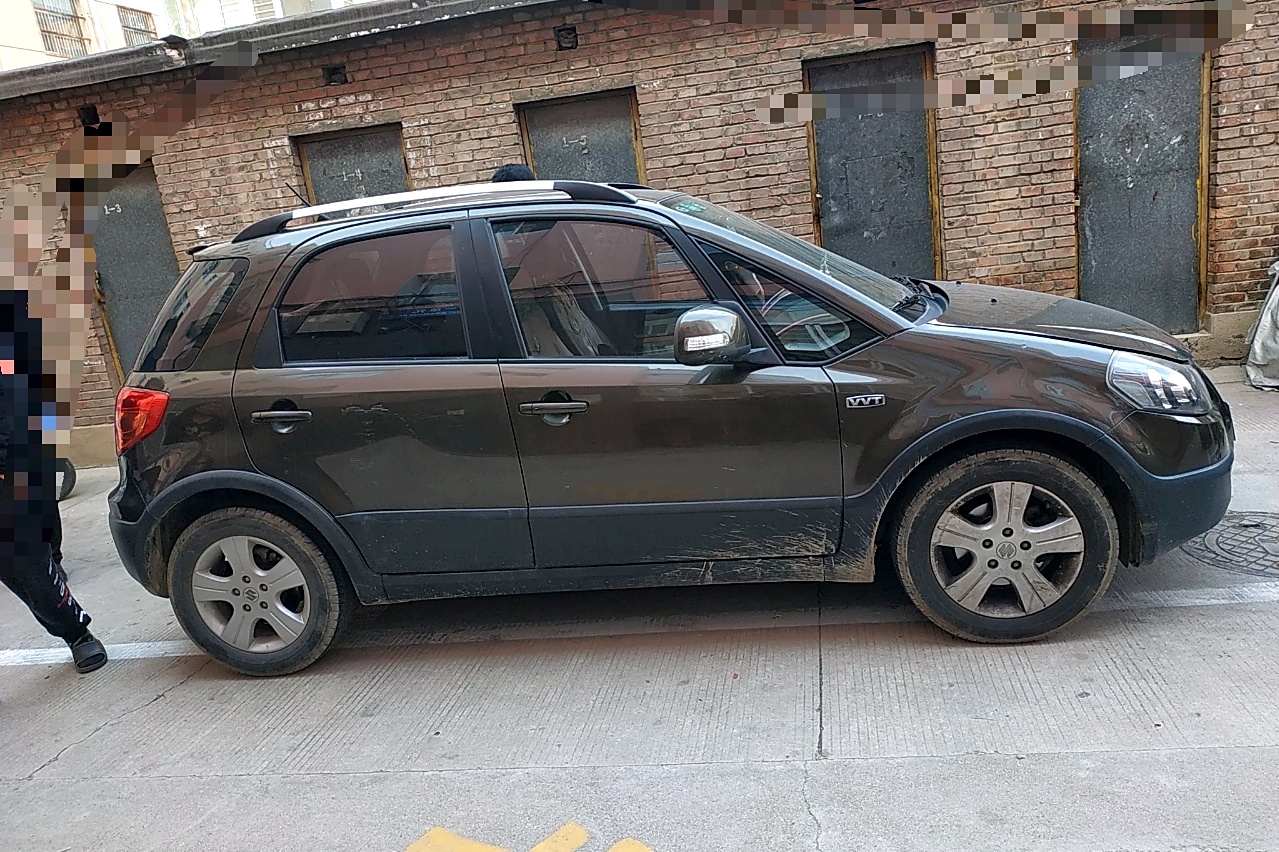 铃木 天语 sx4 2012款 1.6l 手动锐骑型