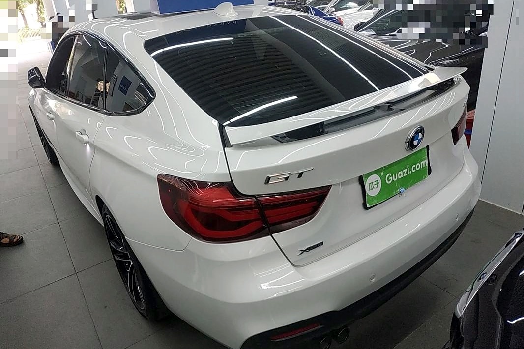 宝马3系gt 2019款 330i xdrive m运动曜夜版(进口) 基本信息