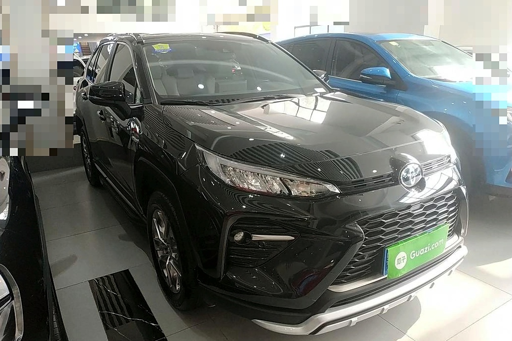 丰田 威兰达 2020款 双擎 2.5l cvt两驱豪华版