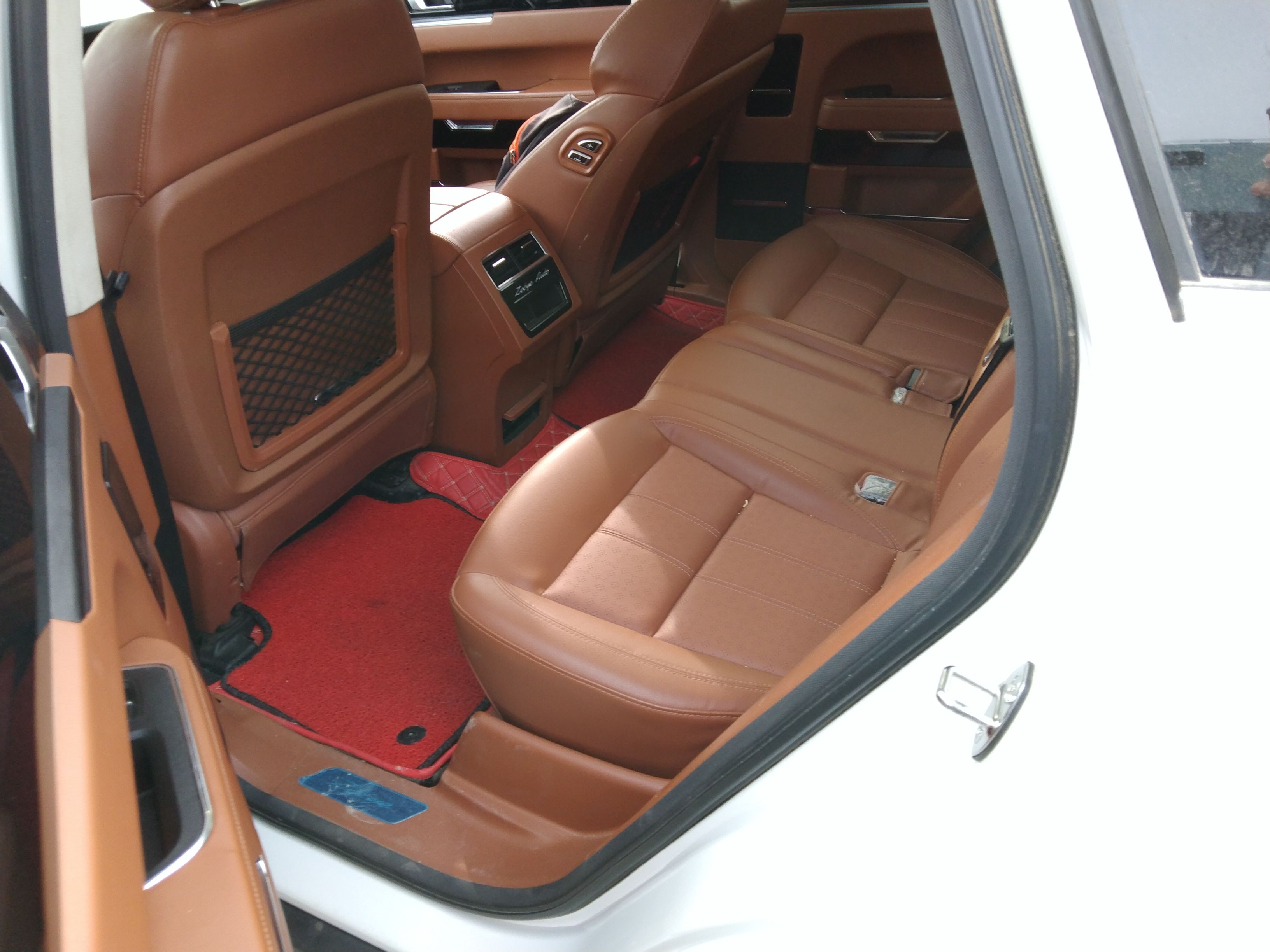 众泰t7002017款18t自动尊享型国Ⅴ