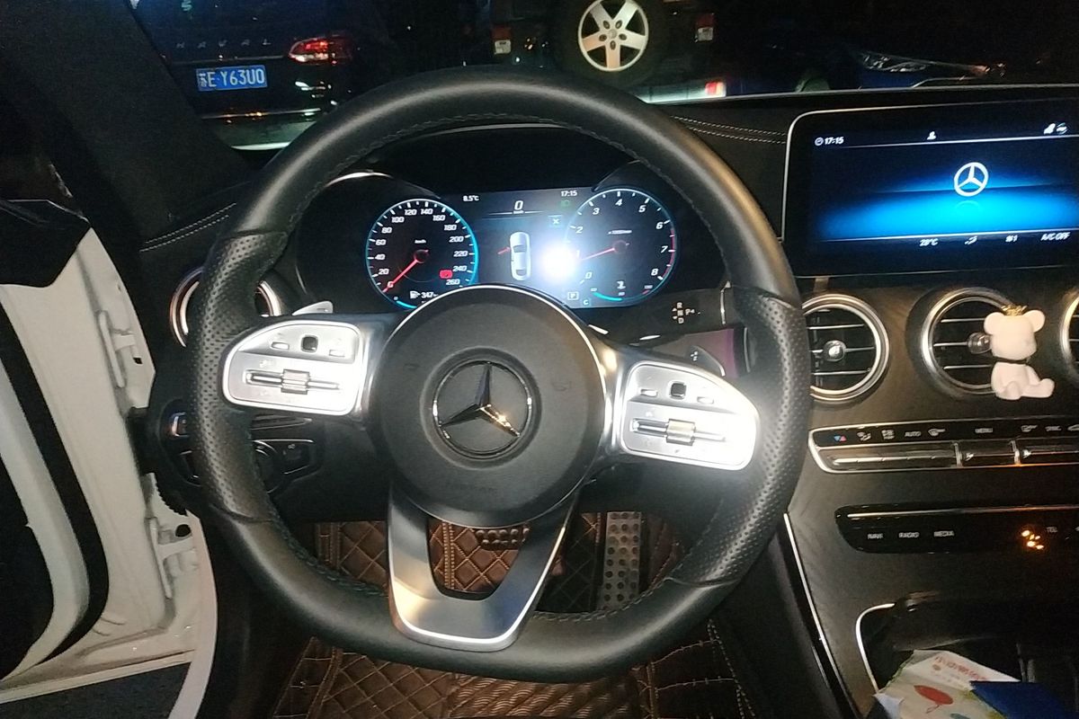2020款奔驰c一体屏,奔驰一体式贯穿大屏 奔驰c级 2020款 c 200 轿跑车(进口) 基本信息