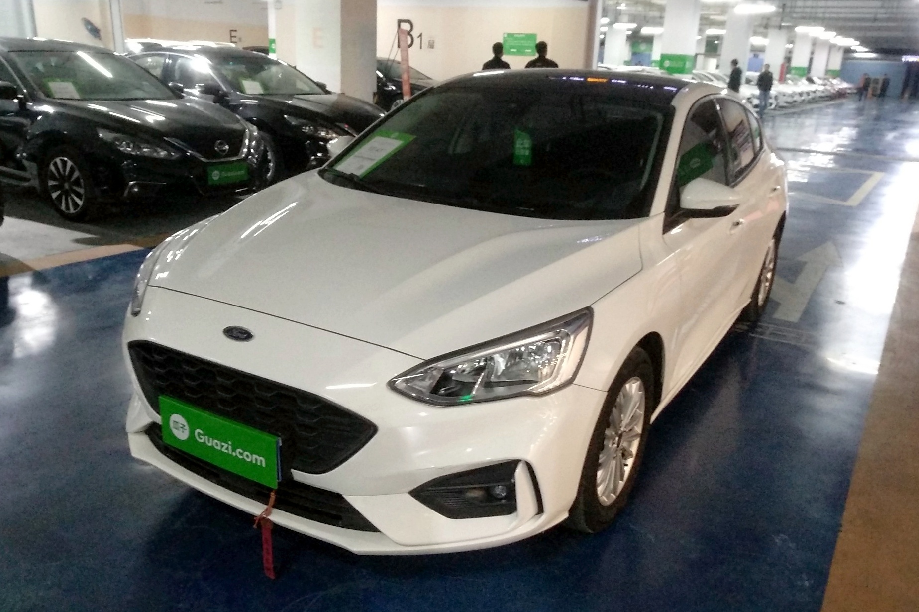 福特 福克斯 2020款 三厢 ecoboost 180 自动锋潮型
