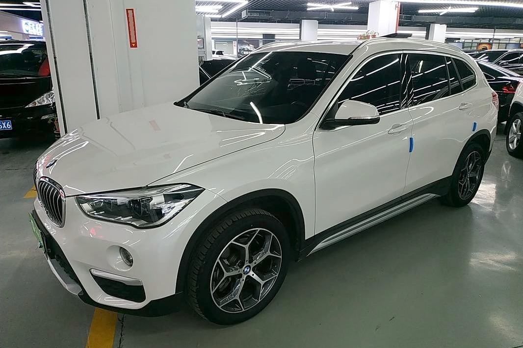 宝马x1 2019款 xdrive20li 尊享型