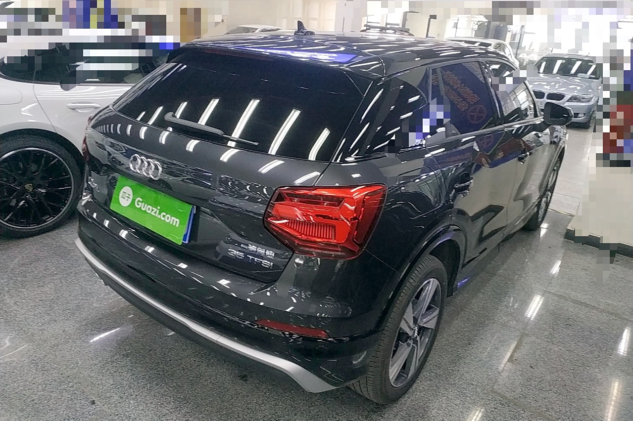 奥迪q2l 2021款 35 tfsi 时尚致雅型