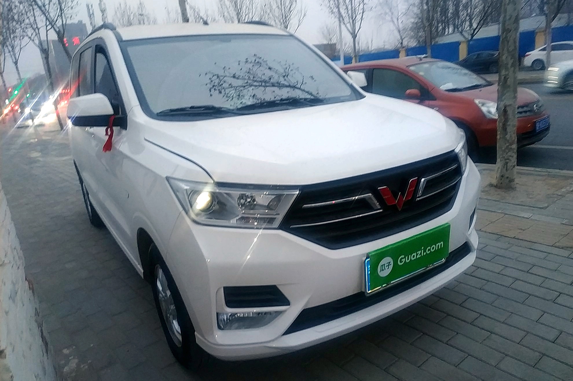 五菱宏光 2019款 1.5l s舒适型国vi lar