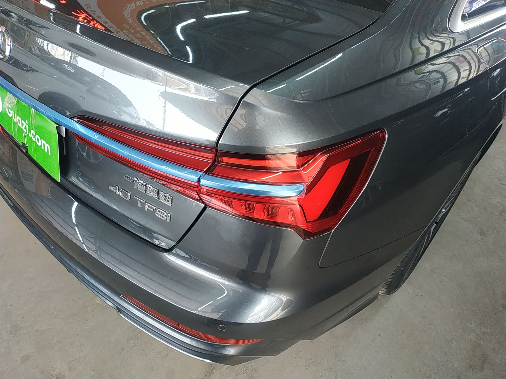奥迪a6l 2021款 40 tfsi 豪华动感型