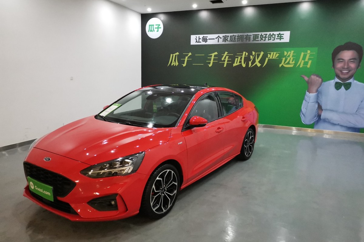 福克斯2020款三厢,福特福克斯2010款 福特 福克斯 2020款 三厢 ecoboost 180 自动st line 车辆图片
